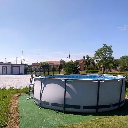 Villa Sapiac: Modern Italian-Inspired Retreat with Private Pool Montauban Exterior photo