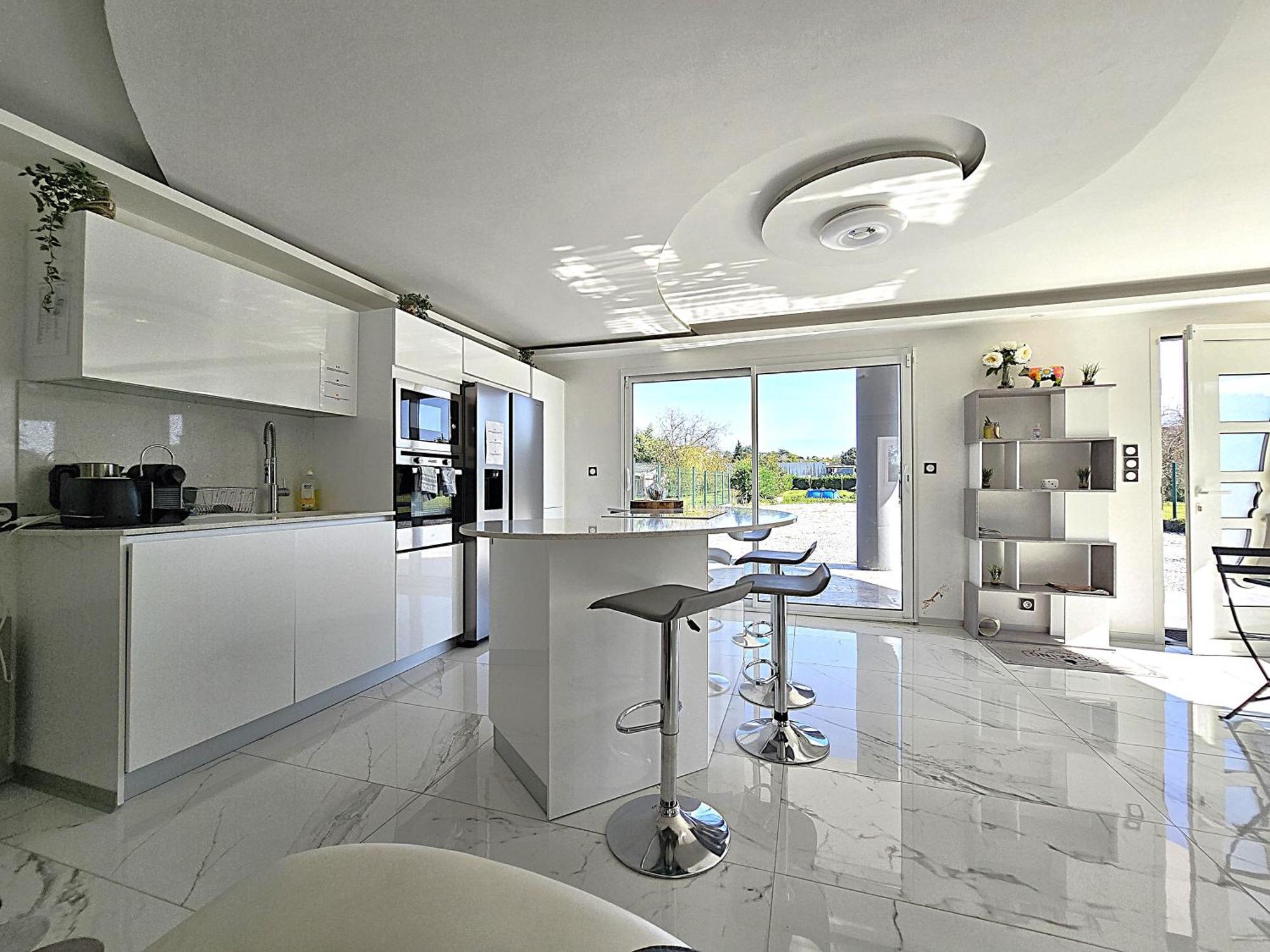 Sapiac: Modern Italian-inspired Retreat With Private Pool Holiday home